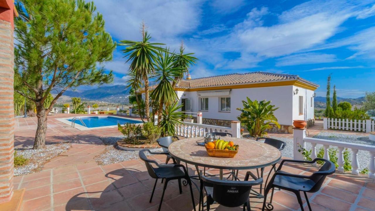 Casa Rocio Y Paloma Vinuela By Ruralidays Villa Exterior photo
