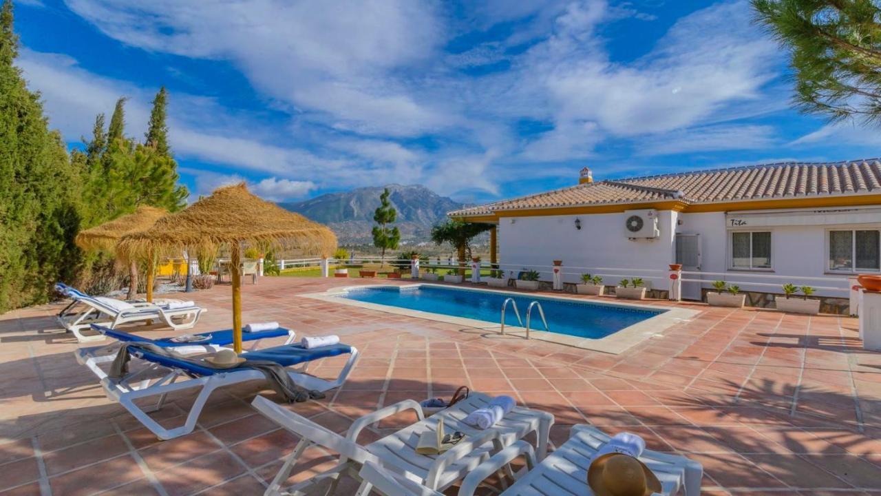 Casa Rocio Y Paloma Vinuela By Ruralidays Villa Exterior photo